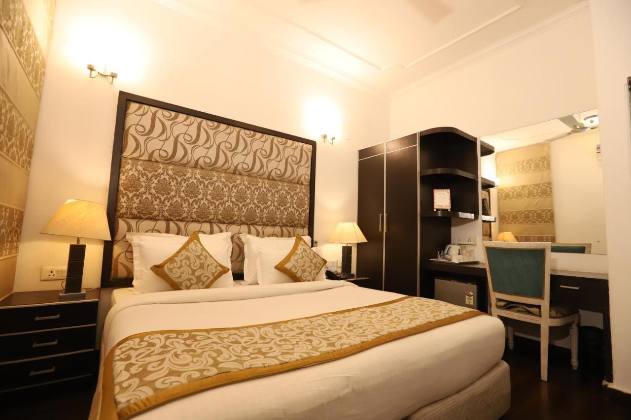 Hotel Capitol Hills - Greater Kailash Delhi นิวเดลี ภายนอก รูปภาพ