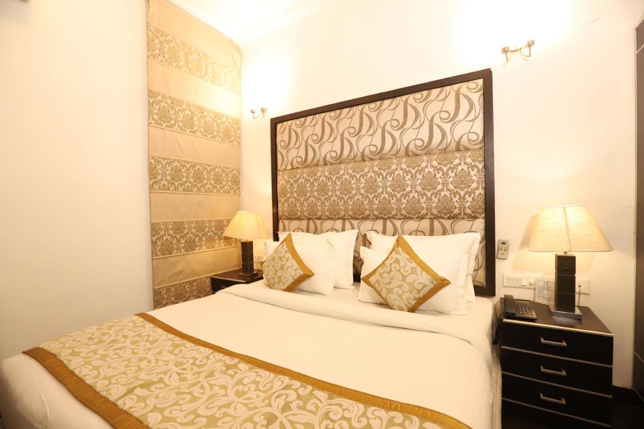 Hotel Capitol Hills - Greater Kailash Delhi นิวเดลี ภายนอก รูปภาพ