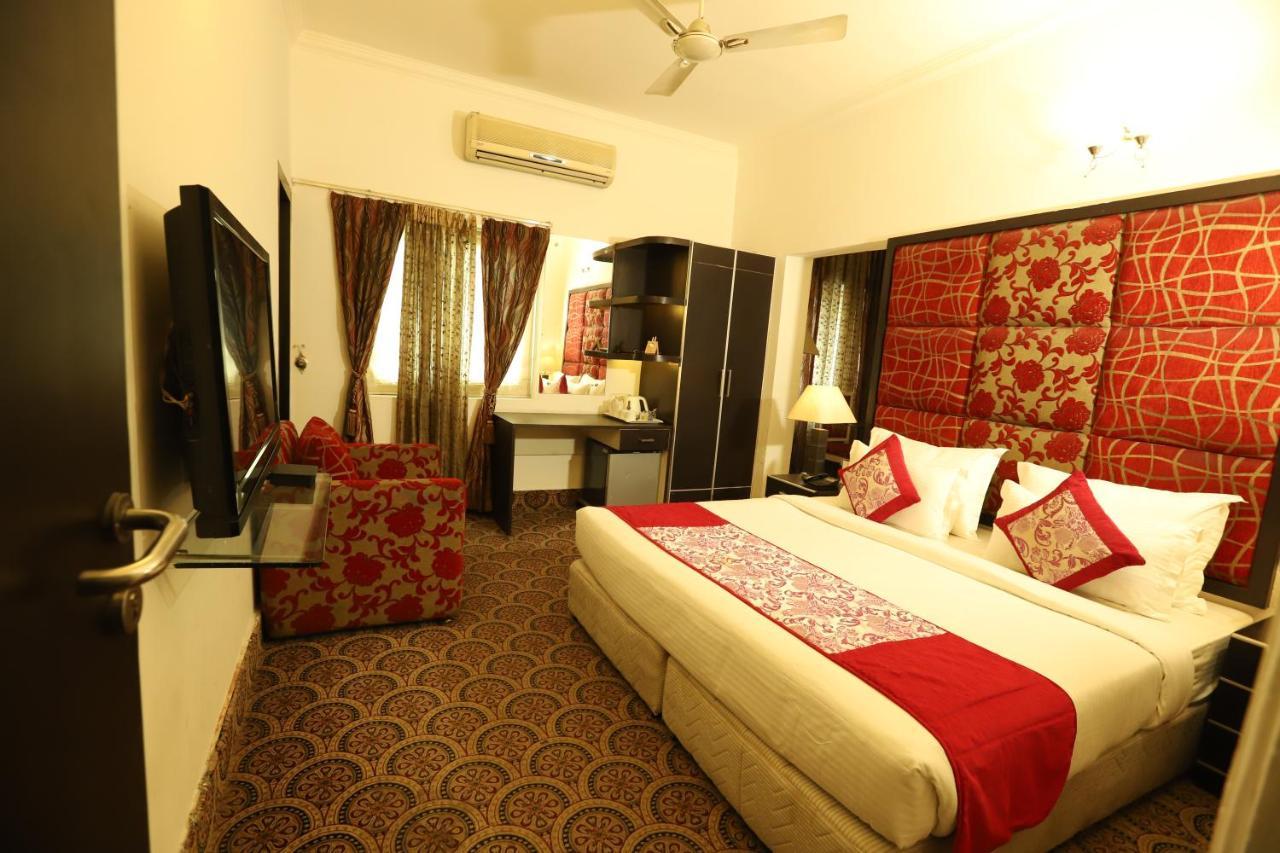 Hotel Capitol Hills - Greater Kailash Delhi นิวเดลี ภายนอก รูปภาพ