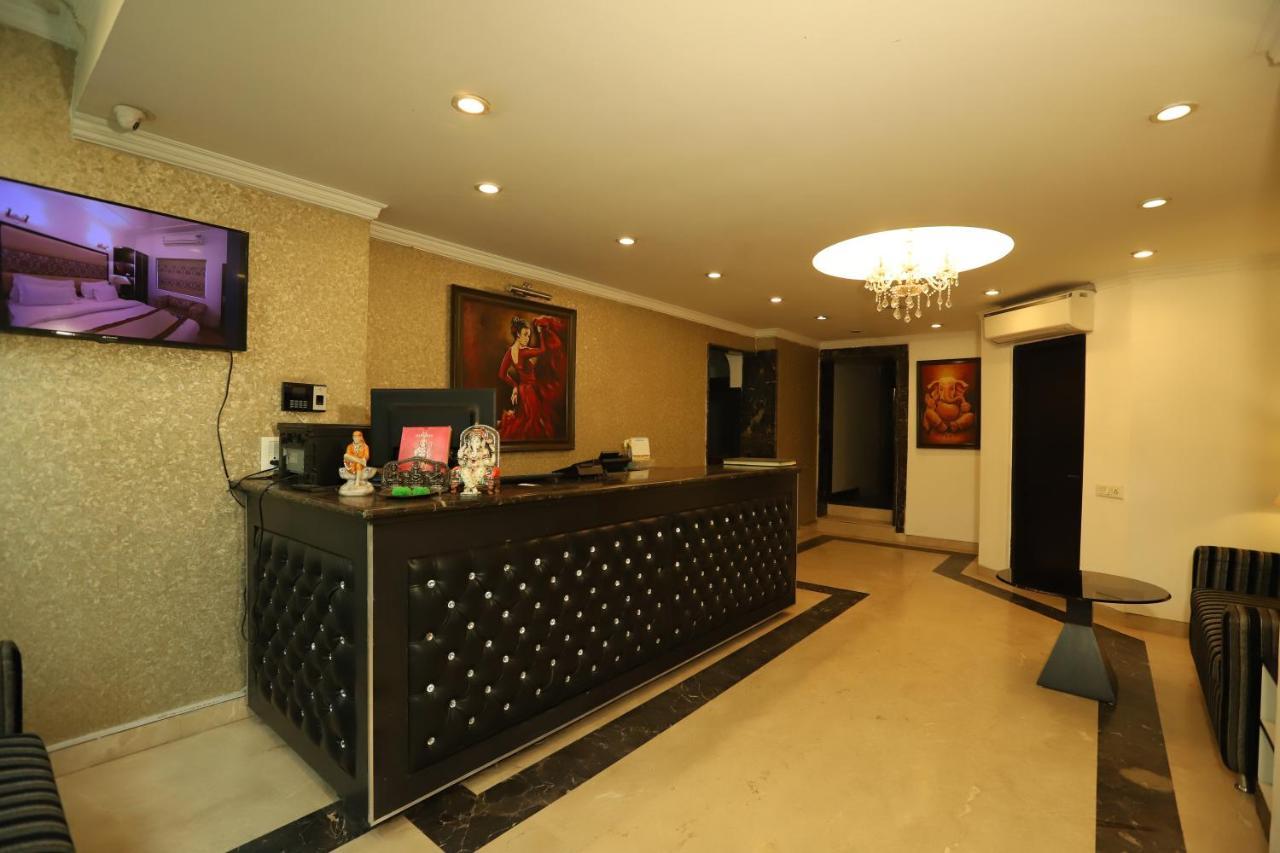 Hotel Capitol Hills - Greater Kailash Delhi นิวเดลี ภายนอก รูปภาพ