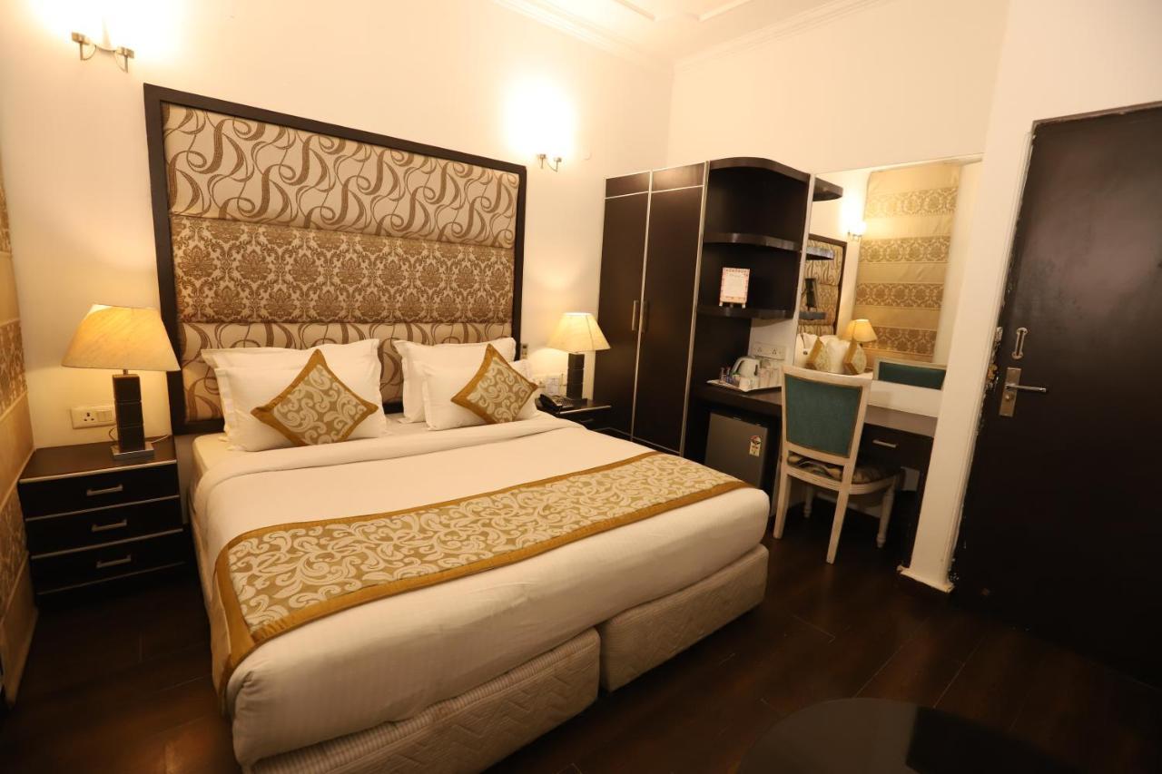 Hotel Capitol Hills - Greater Kailash Delhi นิวเดลี ภายนอก รูปภาพ