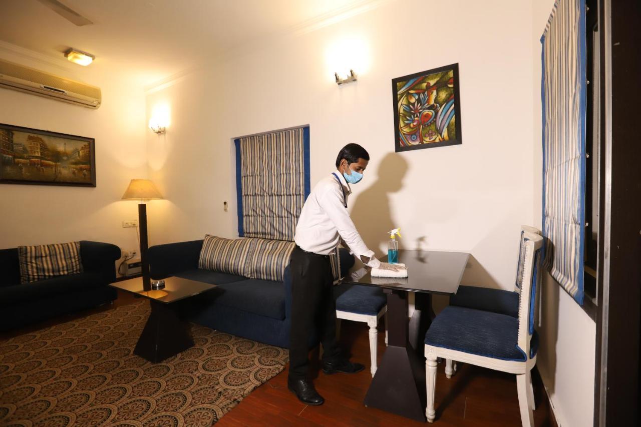 Hotel Capitol Hills - Greater Kailash Delhi นิวเดลี ภายนอก รูปภาพ