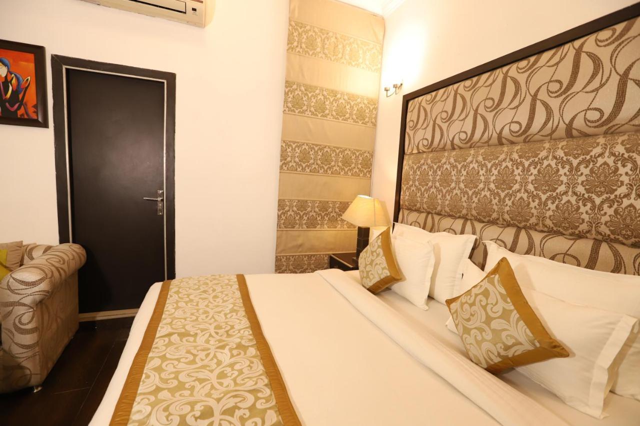 Hotel Capitol Hills - Greater Kailash Delhi นิวเดลี ภายนอก รูปภาพ