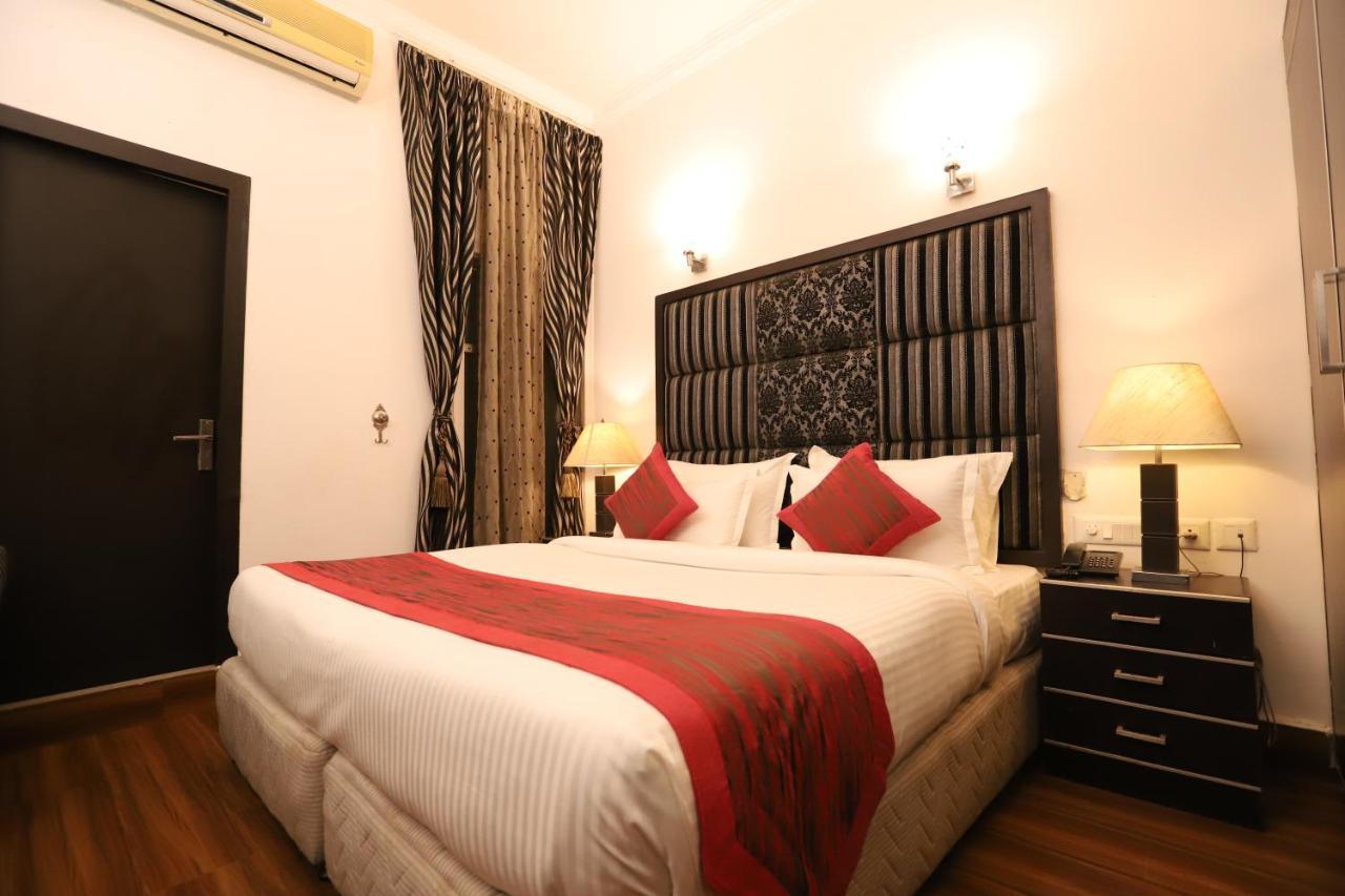Hotel Capitol Hills - Greater Kailash Delhi นิวเดลี ภายนอก รูปภาพ