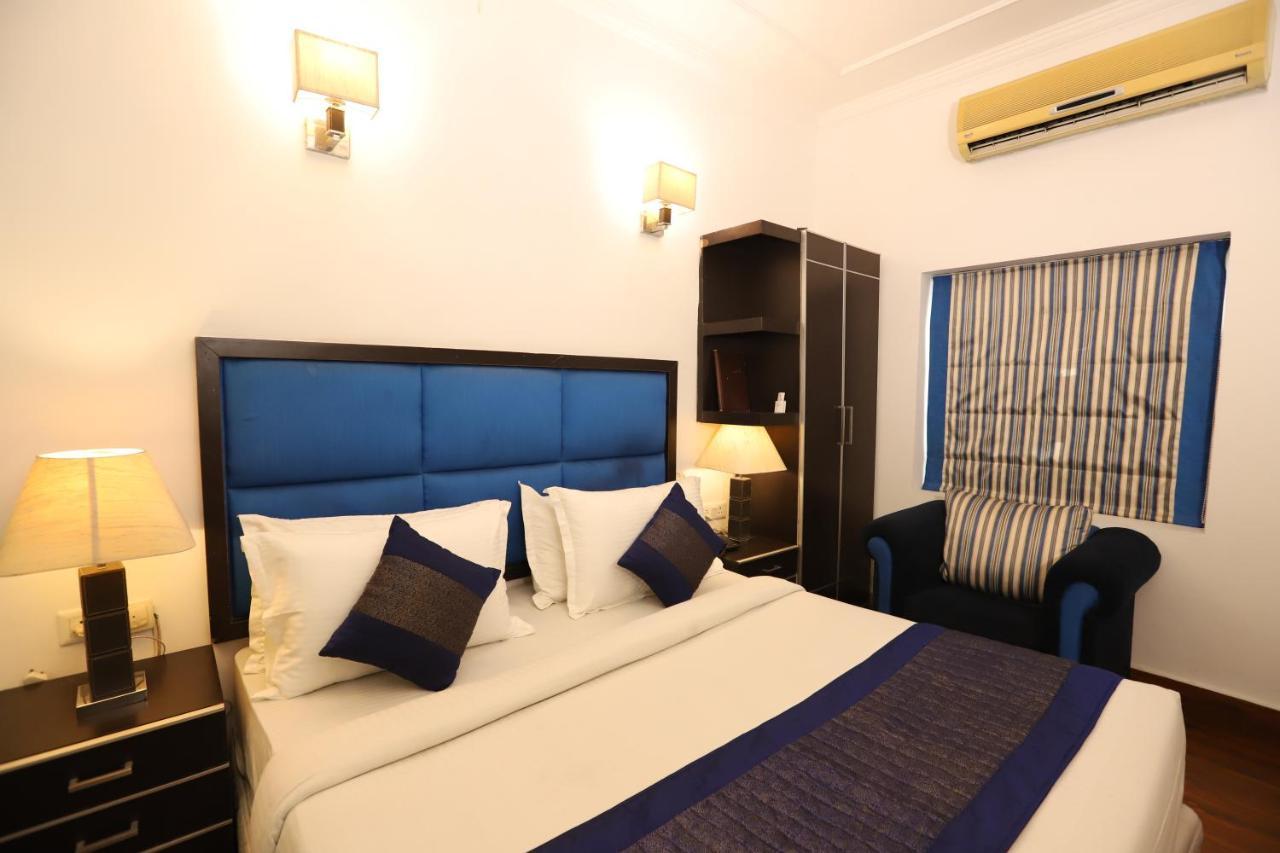 Hotel Capitol Hills - Greater Kailash Delhi นิวเดลี ภายนอก รูปภาพ
