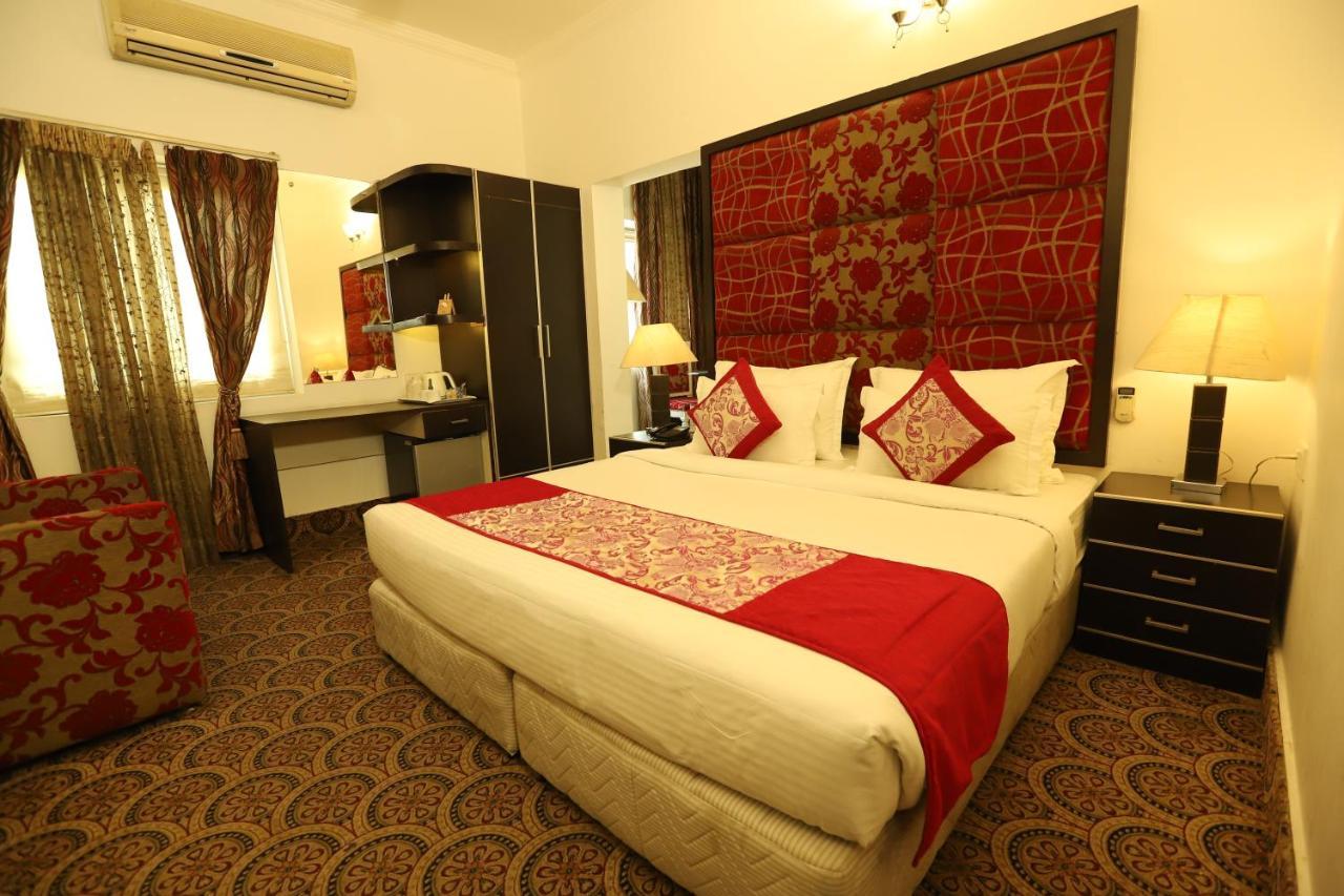 Hotel Capitol Hills - Greater Kailash Delhi นิวเดลี ภายนอก รูปภาพ