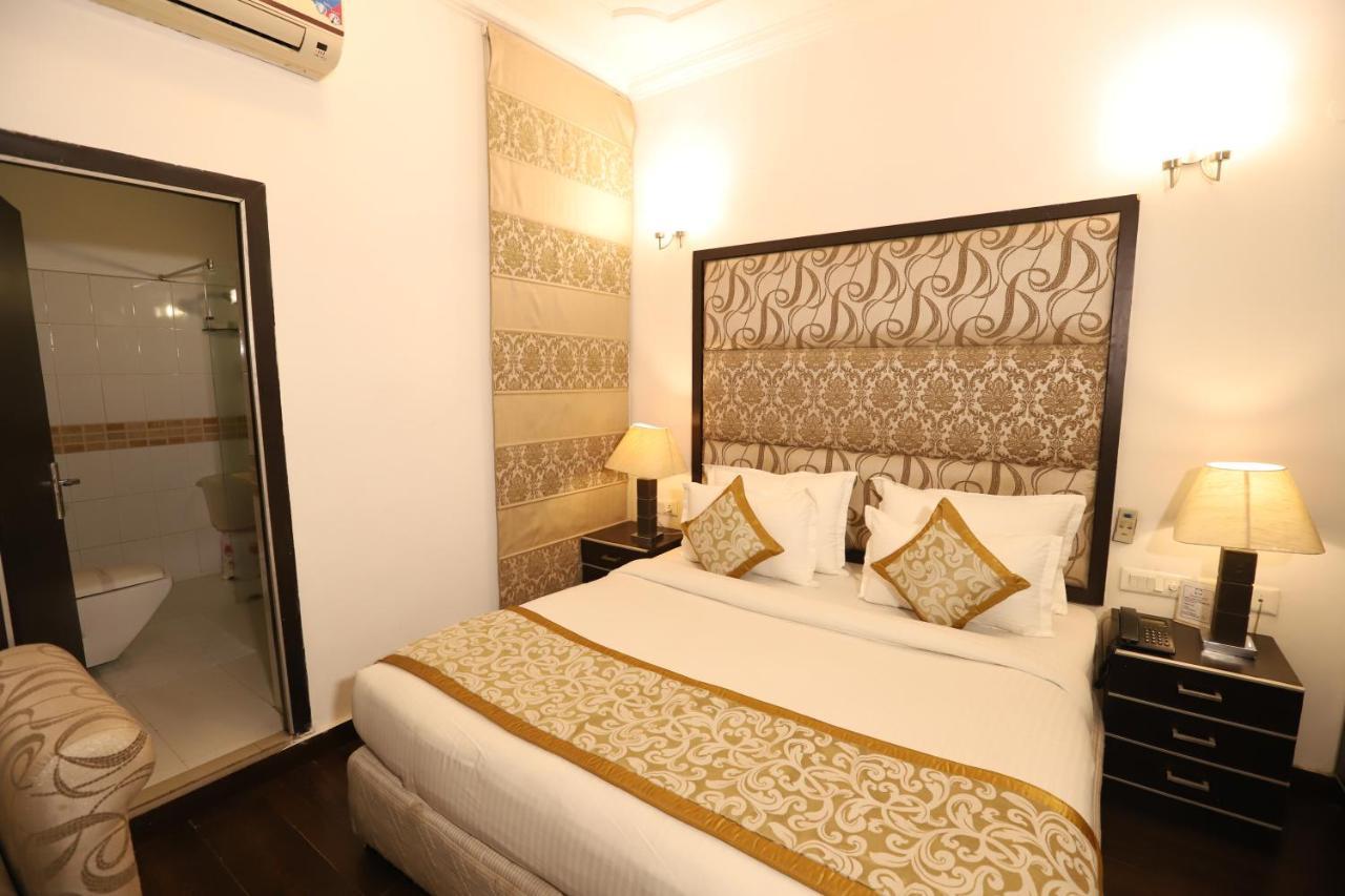Hotel Capitol Hills - Greater Kailash Delhi นิวเดลี ภายนอก รูปภาพ
