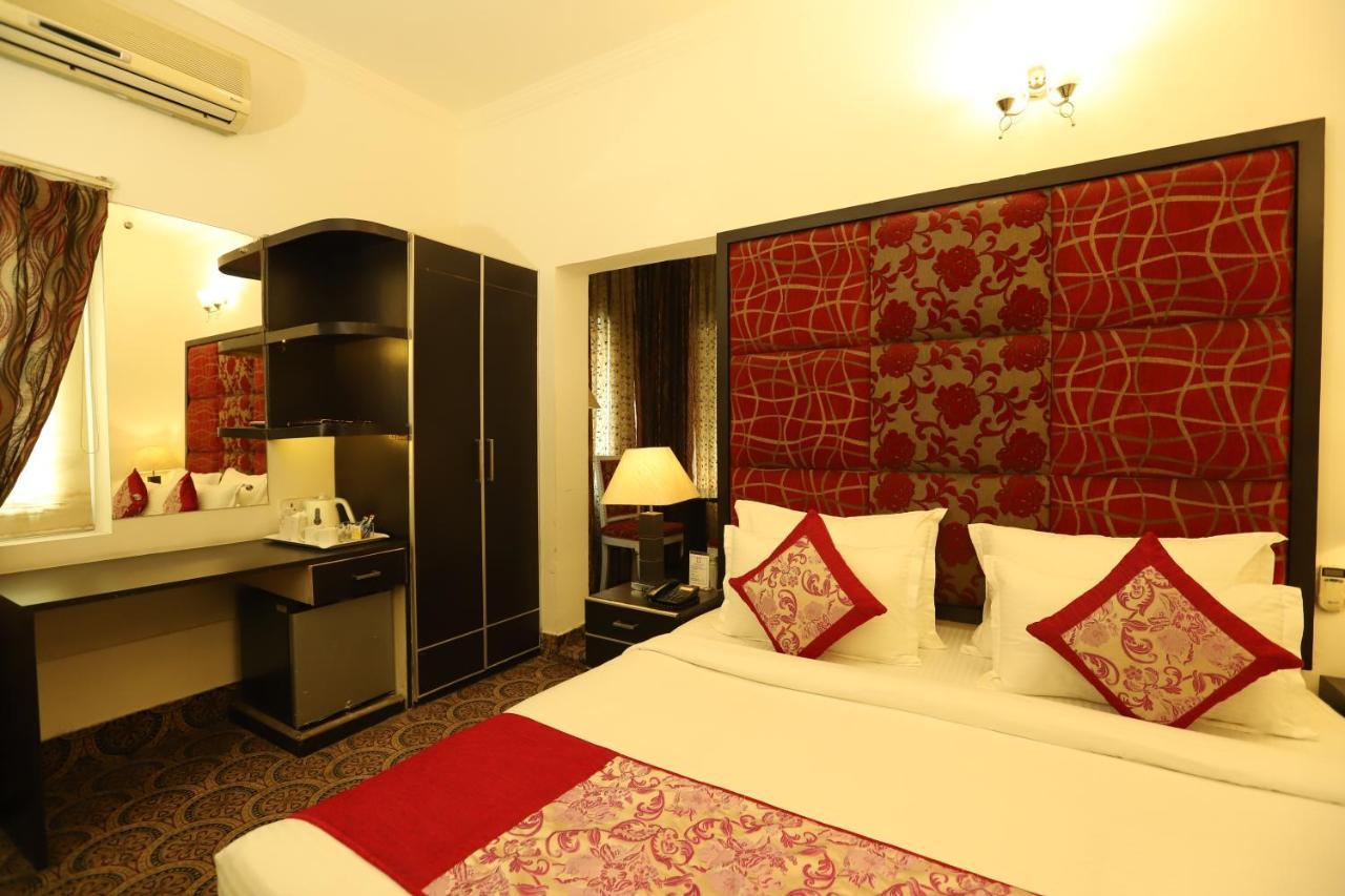 Hotel Capitol Hills - Greater Kailash Delhi นิวเดลี ภายนอก รูปภาพ