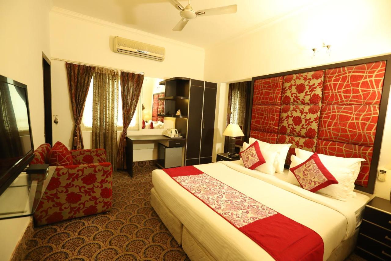 Hotel Capitol Hills - Greater Kailash Delhi นิวเดลี ภายนอก รูปภาพ